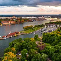 Świnoujście: Ile wysp? Poznaj niezwykłe sekrety miasta!