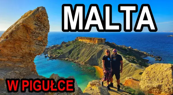 Malta czy warto? Para na tle malowniczego wybrzeża z turkusową wodą. Widok zapiera dech w piersiach!