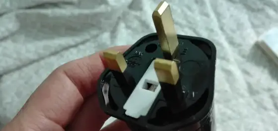 Gniazdka na Malcie. Jaki adapter zabrać z Polski?